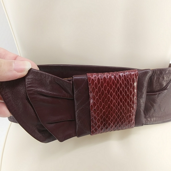 Vintage Boho Dress Belt Velcro Brown Snake Print Padding XS - Picture 3 of 9